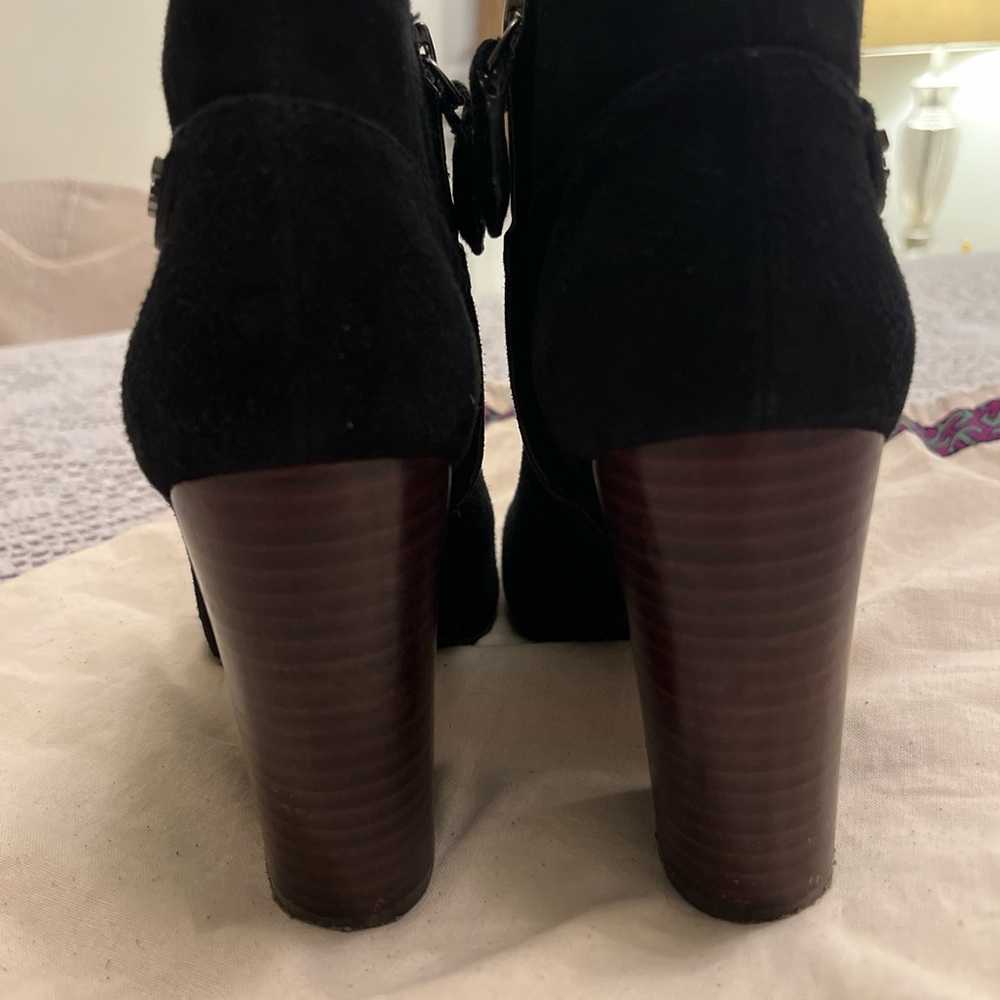 Tory Burch Fulton black suede ankle boots booties size 8 - Picture 5 of 13
